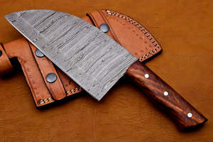 Couteau de Chef Hachoir Traditionnel en Acier Damas Forgé à la Main, Lame Ambidextre Robuste, Manche en Bois, 12 Pouces, Vente en Gros - Product Image 3