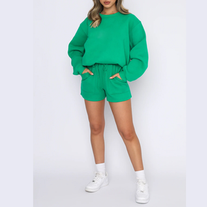 Conjunto de sudadera de cuello redondo y pantalones cortos para mujer, suéter con hombros caídos y pantalones cortos de cintura alta con bolsillos de parche, conjunto de dos piezas. - Product Image 6