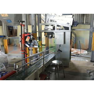 Machine de pesage et d'ensachage semi-automatique TBM-SB00 pour sacs de 10 kg, 25 kg, 50 kg, idéale pour les oignons, les carottes et les tomates - Product Image 1