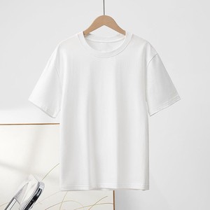 T-shirt uni pour homme, coton de haute qualité, col rond, tee-shirt décontracté, confortable pour tous les jours, style de vêtements de mode haut de gamme américain - Product Image 3