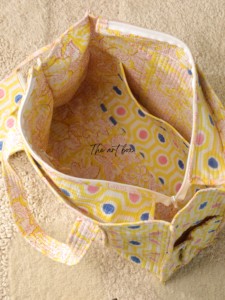OEM Assorted Geometric Quilted Cotton Tote Bag with Pouch - Eco-Friendly Bohemian Shopper <b>Handbag</b> - Product Image 4