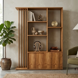 Separador de ambientes de madera estilo Japandi, estantería de exhibición con listones verticales, gabinete de almacenamiento inferior, librero independiente de madera natural - Product Image 4