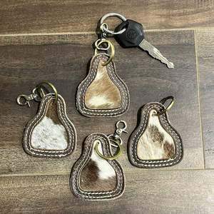 Accessoire minimaliste de qualité supérieure Unique élégant cuir de vachette véritable cuir de vachette porte-clés élégant porte-clés fourrure porte-clés - Product Image 4