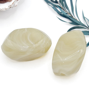resin Factory <b>Direct</b> Wholesale Diy Resin Irregular Amber Stone <b>Beads</b> Natural Look Loose <b>Beads</b> for Jewelry Making resin - Product Image 6