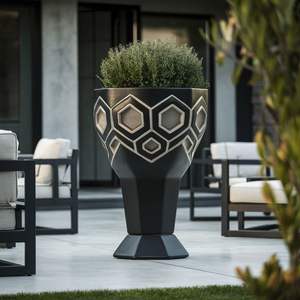 Jarrón de Latón Contemporáneo, Jarrón de Latón Minimalista, Jarrón de Latón Moderno para el Hogar, Jarrón de Latón con Acabado Elegante, Jarrón de Latón Estilo Estudio - Product Image 2