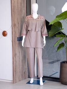Conjunto de algodón Dhabu de diseñador premium, colección especial para festivales, para mujeres. - Product Image 5