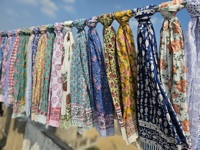 Nouvel Arrivage – Paréo Sarong Bohème 100 % Coton à Motif Feuille Imprimé Main, Léger et Respirant, Idéal pour la Plage et l'Été