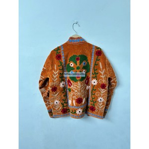 Blouson en velours brodé floral d'automne pour femme, col mandarin, manches longues, broderie artisanale - Product Image 6