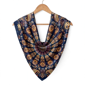 Pañuelo Cuadrado de Seda Azul Marino con Estampado de Hojas para Mujer, Elegante Chal Estampado a Mano con Serigrafía, Suave para la Piel, Accesorio de Moda para la Cabeza - Product Image 6