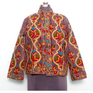 Suministro al por Mayor de Chaquetas Acolchadas de Algodón 100% Bordadas para Mujer, Estilo Retro Bohemio, Ecológicas y Transpirables de Fábrica - Product Image 1