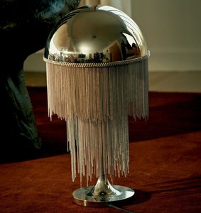 Lampe de table moderne de luxe en fer avec abat-jour en forme de dôme et chaîne, décoration artisanale pour la maison, idéale pour le salon, pour la fête de Diwali - Product Image 3