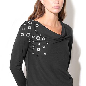 T-shirts pour femmes en spandex noir de luxe de haute qualité avec détails œillets, coupe ample, séchage rapide, 100 % polyester brodé, forte demande - Product Image 2