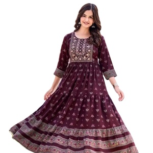 Nuevo 14Kg Estampado De Rayón Con Vestido Hecho A Mano Para Mujer - Product Image 1