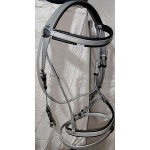 SE VENDEN BRIDAS DE CORREAS DE PVC, brida decorativa DE CABALLO COLOR GRIS CON ACCESORIOS A PRUEBA DE ÓXIDO EN DÓLARES 8 - Product Image 3