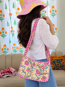 Sac à bandoulière matelassé en coton léger et écologique pour femme, motif floral coloré, style bohème, accessoire de mode pour usage quotidien - Product Image 2
