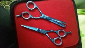 Ensemble de ciseaux à cheveux professionnels en acier inoxydable, lame tranchante, manche long, outils de coiffure pour droitiers, durables et réutilisables - Product Image 2