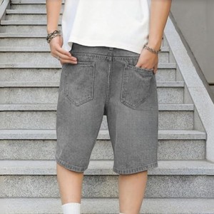 Nouveaux shorts en jean asymétriques taille mi-haute pour hommes, en coton délavé, style décontracté d'été, prix usine OEM - Product Image 2
