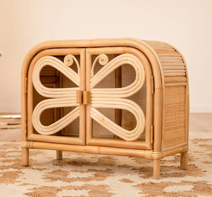 Armario Infantil Rústico de Mimbre con Diseño de Mariposa, Estilo Tropical, Hecho a Mano, Amplio Espacio, Ideal para Habitación Infantil - Product Image 1