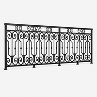 Panneau de balustrade en fer forgé noir avec motif orné pour la sécurité et la décoration des balcons, escaliers et terrasses