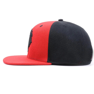 Casquette de baseball grise à 6 panneaux avec broderie de feuille blanche sur le panneau avant, ajustée, unisexe, décontractée - Product Image 3
