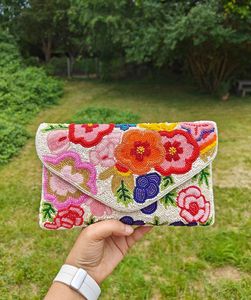 Bolso de Hombro de Lujo para Mujer 2026, con Cuentas Bordadas, Perlas y Cristales Hechos a Mano, para Fiestas, Bodas, de Alta Calidad - Product Image 1
