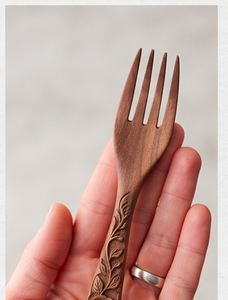 Juego de cubiertos modernos de madera con tallado de rosas, mango con acabado mate, cubiertos reutilizables para vajilla de boda y restaurante. - Product Image 2