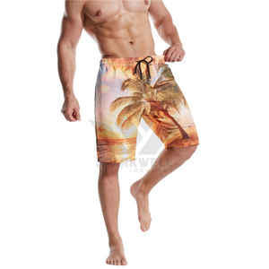 Short de bain pour homme à imprimé palmiers côtiers, léger, séchage rapide, avec cordon de serrage élastique à la taille et poches utilitaires - Product Image 2