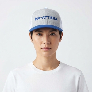 Gorra Trucker Blanca y Azul para Mujer, Malla Trasera, Cierre a Presión, Gorra de Béisbol, Logotipo Bordado Personalizado, Ajustable - Product Image 1
