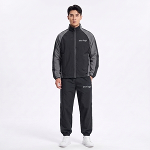 Survêtement sportif deux pièces en nylon coupe-vent de haute qualité avec logo brodé personnalisé pour l'été - Product Image 2