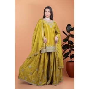 Ensemble haut, bas et dupatta pour femmes, vêtements de soirée de créateur - Product Image 2