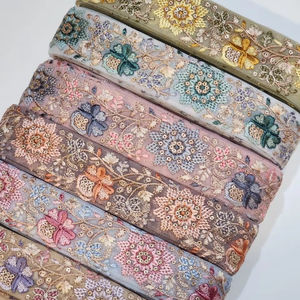 Tela Ligera con Estampado Floral de Moda, Adorno de Encaje, Malla Suave para Vestidos de Mujer - Product Image 1