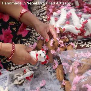 Llavero Dachshund de fieltro hecho a mano, diseño encantador ecológico de alta calidad, accesorio coleccionable, encanto decorativo, regalo perfecto - Product Image 2