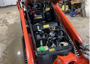 Kubota SCL1000 Crawler Skid Steer Loader Compact Track <b>Forklift</b> Loader for Landscaping Construction - Product Image 6