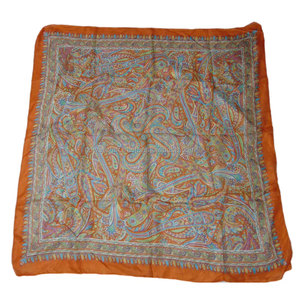 Écharpe en soie longue unie à imprimé cachemire faite à la main pour l'été, accessoire féminin, design de logo personnalisé, impression numérique, élégante - Product Image 4