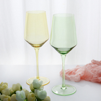 Verres à vin colorés élégants et personnalisés pour fête de mariage Verre à vin rouge à tige haute pour événement de fête de mariage