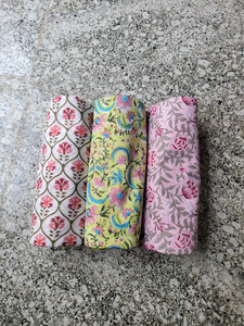 Tela de algodón con estampado floral a mano, suave y ligera, material para confección de vestidos, tela india con estampado a bloques, tela para hacer vestidos - Product Image 4