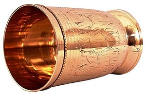 Gobelet artisanal en cuivre et verre avec motif gravé – Tasse à boire ayurvédique traditionnelle – Gobelet décoratif en métal polyvalent - Product Image 4