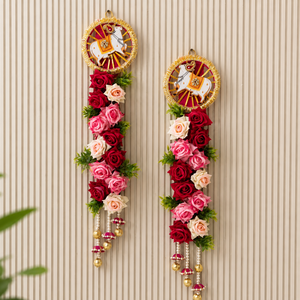 Decoración Floral Artesanal para Pared con Rosas, Perlas y Borlas, Arte para Puerta o Pared, Ideal para Decoración del Hogar o Festividades - Product Image 2