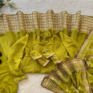 Ensemble robe Anarkali en soie Chinon VASTRA COTTAGE avec broderie lourde en sequins, pantalon et dupatta – Tenue de mariage haut de gamme - Product Image 5