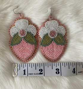 Pendientes Florales Hechos a Mano TIMELESS CRAFT con Cuentas, Diseño de Flores Rosas y Blancas, Joyería de Moda para Mujer - Product Image 4