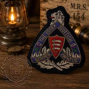 Écusson brodé personnalisé ESSEX SCOTTISH avec motif Aigle Couronné, à coudre en dentelle, en tissu, avec épingle de sûreté pour vêtement, style circulaire - Product Image 1
