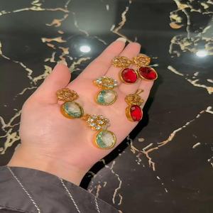 Bijoux - Ensemble de colliers au design élégant et glamour 2026 pour filles/femmes - Product Image 3