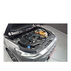 Kia K8 Noblesse 2023 con Volante a la Izquierda, Caja de Cambios Automática, Estándar de Emisiones Euro V, Asientos de Cuero - 52,975 km - Product Image 6