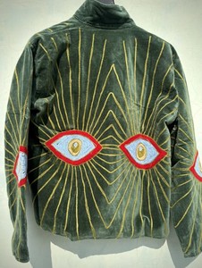 Chaqueta Corta de Terciopelo Verde con Bordado de Ojo Turco, Estilo Étnico de Lujo para Mujer, Cuello Alto Dorado, Fabricante Personalizado - Product Image 4