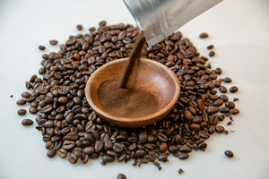 กาแฟโรบัสต้าบริสุทธิ์ชนิดผงสำเร็จรูป รสช็อกโกแลต รสชาติกลางๆ บรรจุถุง OEM ขนาด 10 กก. แบบสเปรย์ดราย จำหน่ายแบบขายส่ง - Product Image 4