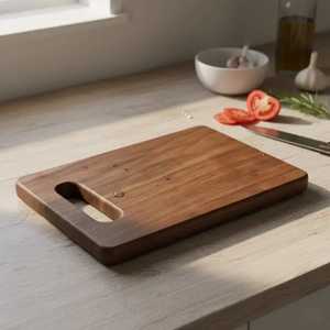 Planche à découper rectangulaire en bois de noyer de qualité supérieure, grande, épaisse (1,5 cm), antibactérienne, compatible lave-vaisselle, avec trou de suspension pour la viande - Product Image 1