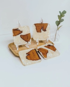 Ensemble de sous-verres en résine époxy avec plateau, sous-verres décoratifs faits à la main pour la maison et la restauration - Product Image 6