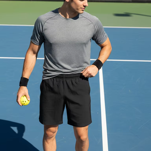 Ensemble de sport de pickleball personnalisé pour hommes, t-shirt à manches courtes et short respirants à séchage rapide, anti-humidité, vêtements de terrain OEM ODM - Product Image 4