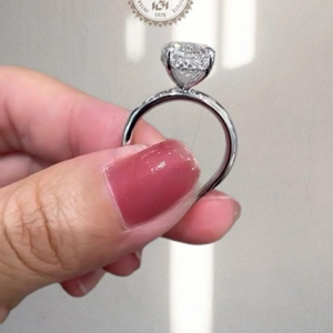 Bague de luxe unisexe en or blanc 14 carats plaqué rhodium avec diamant de laboratoire ovale de 3,25 carats certifié IGI, idéale pour les fiançailles – Meilleure vente - Product Image 4