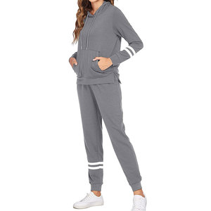 Wholesale Women's Breathable Custom 2-Piece Sports Pullover Tracksuit Long Sleeve Winter Sweat suits Set Style - Product Image 3